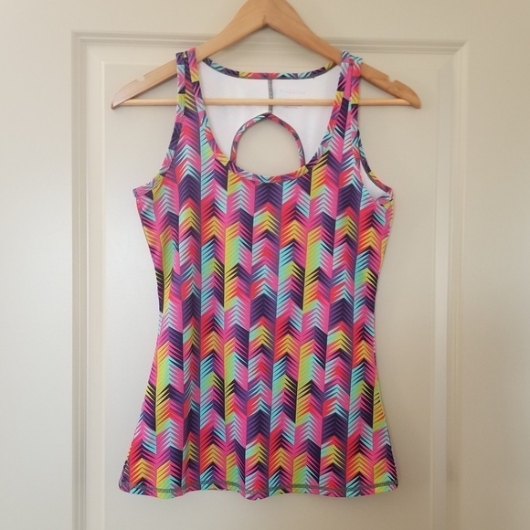 Fabletics Embra Chevron Keyhole Back Tank Size XS - Picture 3 of 7